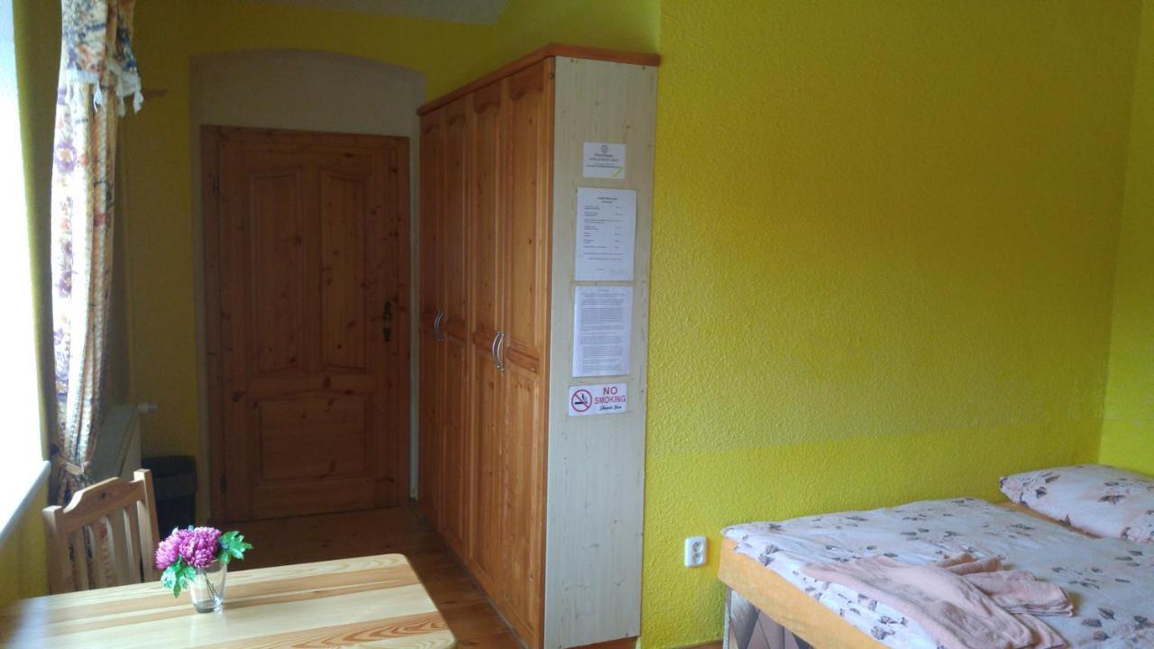 Penzion Apartmany Becov Becov nad Teplou Exterior photo