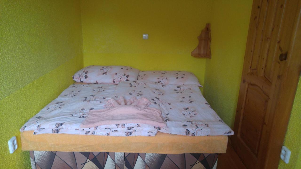Penzion Apartmany Becov Becov nad Teplou Exterior photo