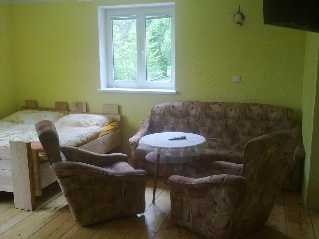 Penzion Apartmany Becov Becov nad Teplou Room photo